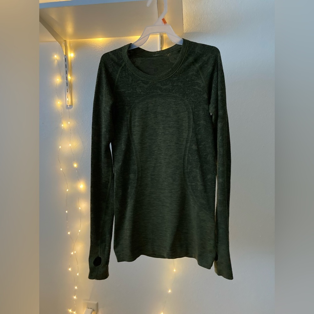 Lululemon Swiftly Tech Long Sleeve Tee